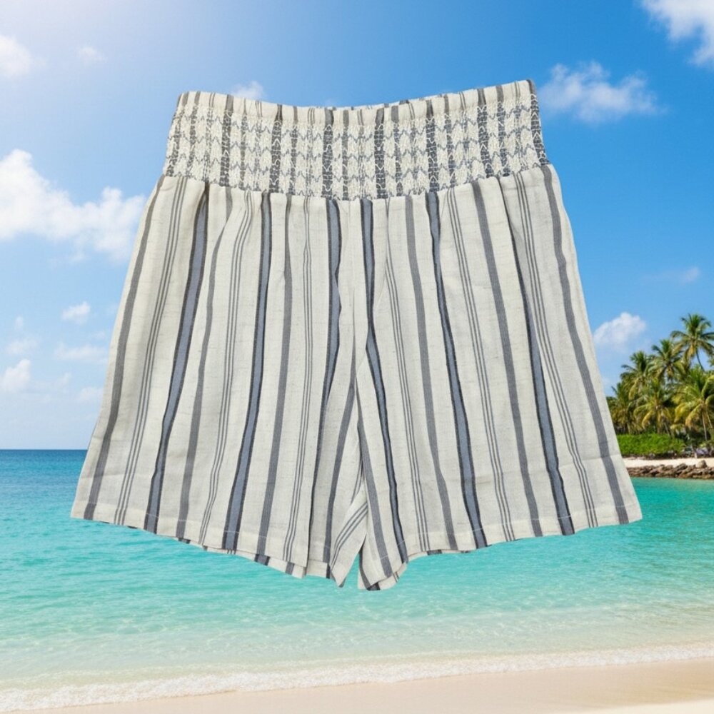 New Direction* Casual Short* Off-White W/Vertical Blue & Grey Stripe* Size: M